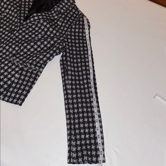 Pure Collection Houndstooth Blazer, Size 4 - Picture 5 of 8
